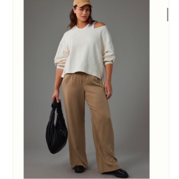 Anthropologie Ivory Crochet Appliqué Pullover Sweatshirt/Top - Picture 7 of 16